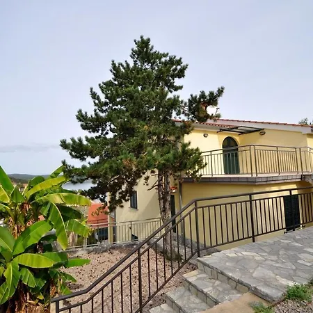 Maestral Vrbnik (Primorje-Gorski Kotar)