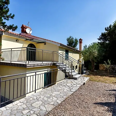 Maestral Apartment *