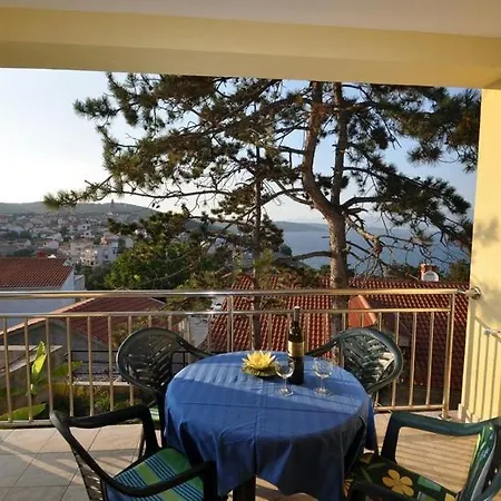 Maestral Apartment